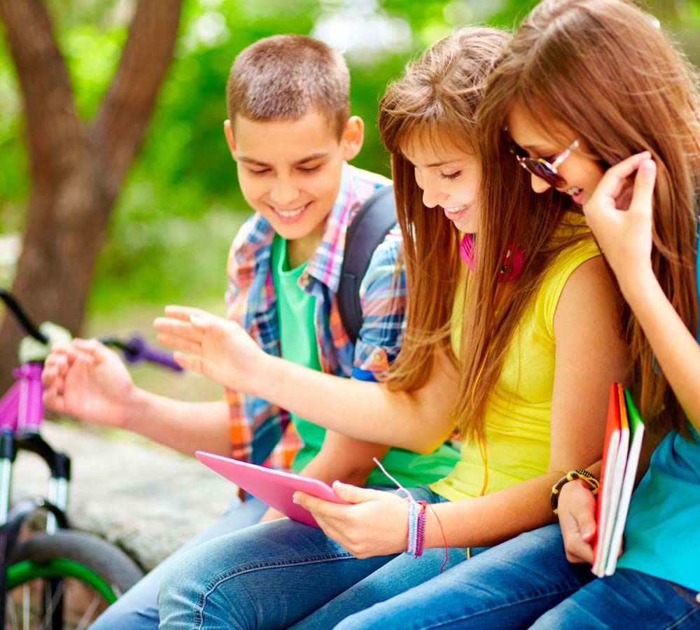 Adolescentes y tables